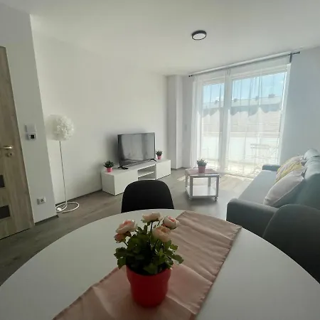 B144 I Freeparking * Budapeste