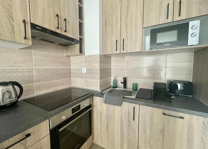 B144 Ii Freeparking Apartament